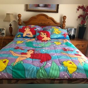 Disney Little Mermaid Queen Comforter Set - Multicolor